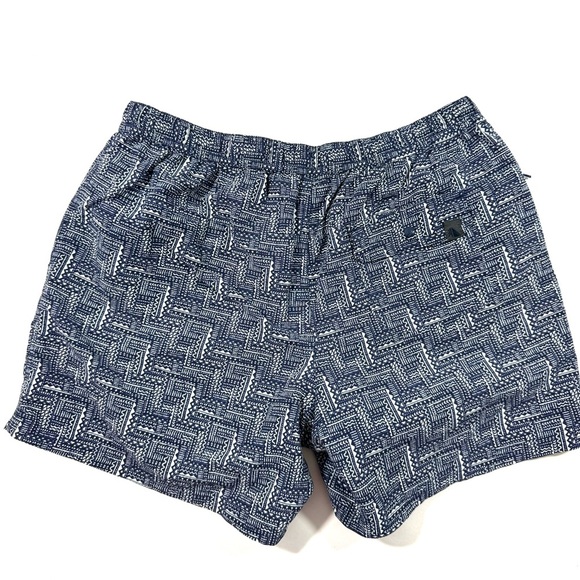 LL Bean Nylon Printed Shorts Blue White Size Small Hiking - Picture 2 of 7